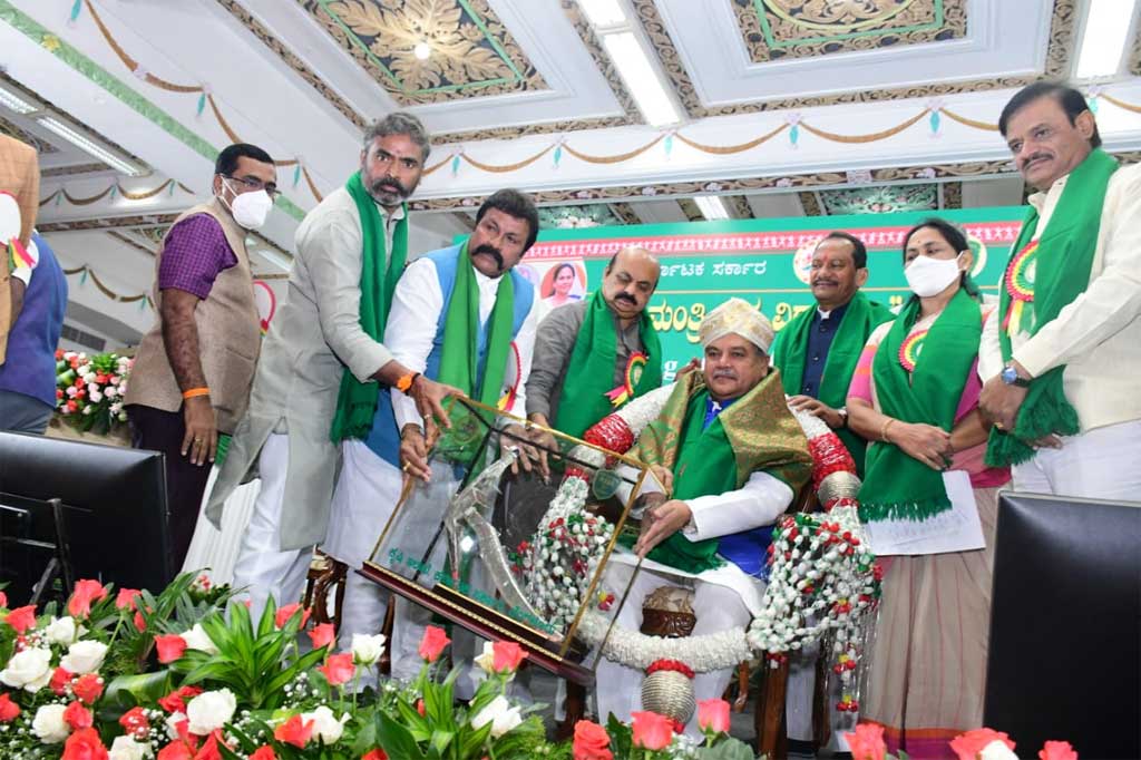 ಕರ್ನಾಟಕ ರಾಜ್ಯದ ಯಶಸ್ವಿ ಕೃಷಿ ಸಚಿವರೆಂದರೆ ಅದು ಬಿ. ಸಿ. ಪಾಟೀಲ್ : ಕೇಂದ್ರ ಸಚಿವ ತೋಮರ್