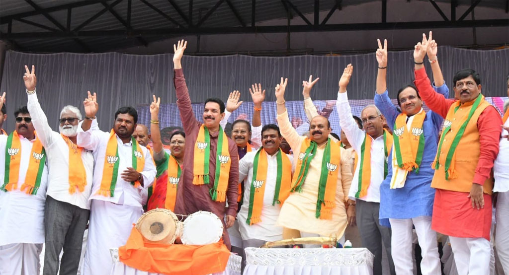 ಮಿನಿ ಸಮರದಲ್ಲಿ ಬಿಜೆಪಿ ಬೆಂಬಲಿಸಿ- ಶೋಭಾ ಕರಂದ್ಲಾಜೆ