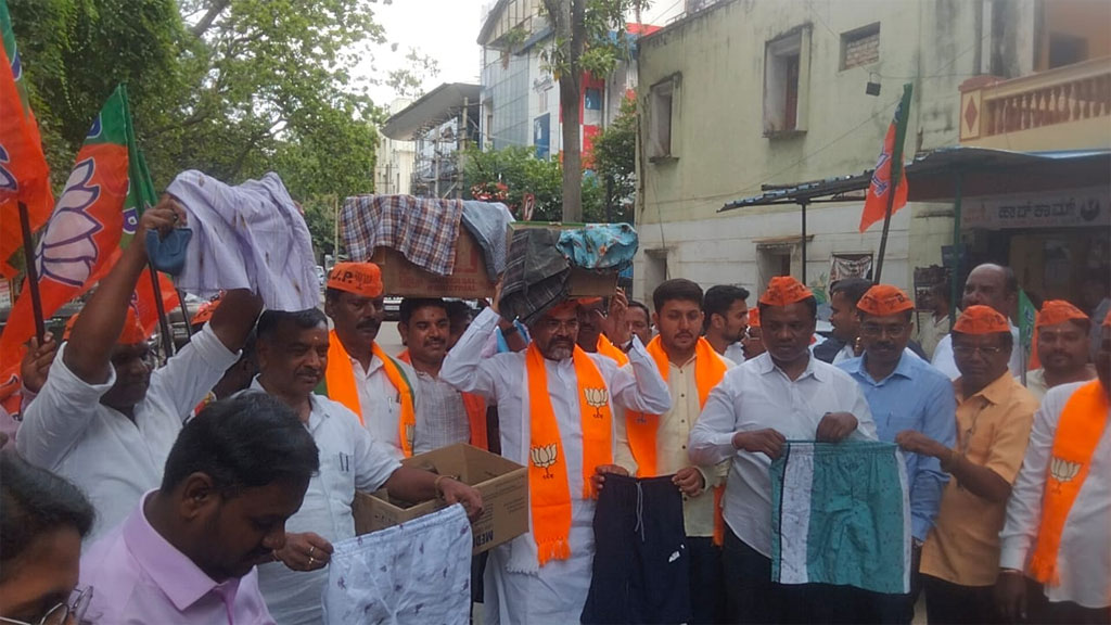 ಚಡ್ಡಿ ಹಾಕುವ ಎಲ್ಲರನ್ನೂ ಅಪಮಾನಿಸಿದ ಸಿದ್ದರಾಮಯ್ಯ – ಛಲವಾದಿ ನಾರಾಯಣಸ್ವಾಮಿ ಆಕ್ಷೇಪ