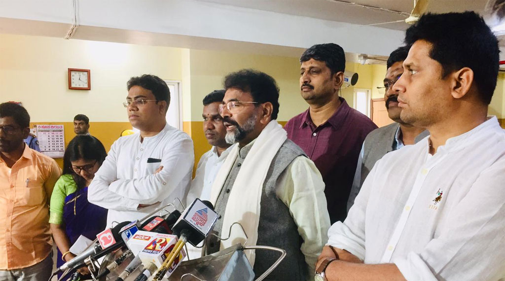 ಕಾಂಗ್ರೆಸ್ ಪಕ್ಷ ವಿನಾಶದತ್ತ: ಛಲವಾದಿ ನಾರಾಯಣಸ್ವಾಮಿ