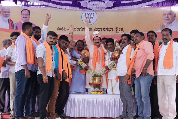 ಸಿದ್ರಾಮಣ್ಣನನ್ನು ಸೋಲಿಸಿಯೇ ಸಿದ್ಧ : ನಳಿನ್‍ಕುಮಾರ್ ಕಟೀಲ್ ಸವಾಲು