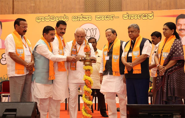 ರಾಜ್ಯದಲ್ಲಿ ಬಿಜೆಪಿ ಅಲೆ ; ಮತ್ತೆ 4 ತಂಡಗಳಲ್ಲಿ ವಿಜಯ ಸಂಕಲ್ಪ ಯಾತ್ರೆ : ನಳಿನ್‍ಕುಮಾರ್ ಕಟೀಲ್