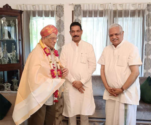 ಎಸ್. ಎಂ. ಕೃಷ್ಣರನ್ನು ಅಭಿನಂದಿಸಿದ ನಳಿನ್‍ಕುಮಾರ್ ಕಟೀಲ್