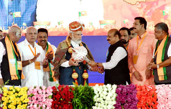 ಉಜ್ವಲ ಭವಿಷ್ಯಕ್ಕಾಗಿ ಬಿಜೆಪಿಯ ಪೂರ್ಣ ಬಹುಮತದ ಸ್ಥಿರ ಸರಕಾರ ಕೊಡಿ – ನರೇಂದ್ರ ಮೋದಿ