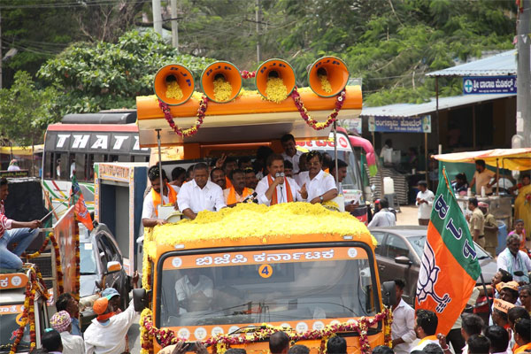 ಸಾಧನೆ ಗಮನಿಸಿ ಬಿಜೆಪಿಗೆ ಮತ- ನಾರಾಯಣಸ್ವಾಮಿ