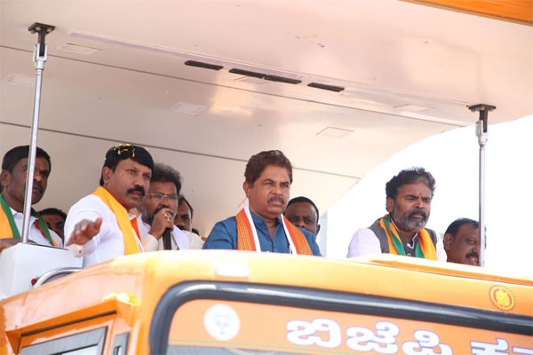 ತಿಪ್ಪರಲಾಗ ಹೊಡೆದರೂ ಕಾಂಗ್ರೆಸ್, ಜೆಡಿಎಸ್ ಅಧಿಕಾರಕ್ಕೆ ಬರುವುದಿಲ್ಲ: ಆರ್. ಅಶೋಕ್