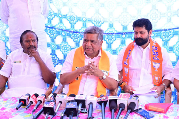 ಅಭಿವೃದ್ಧಿ ಗಮನಿಸಿ ಬಿಜೆಪಿಗೆ ಗೆಲುವು ಖಚಿತ: ಜಗದೀಶ ಶೆಟ್ಟರ್