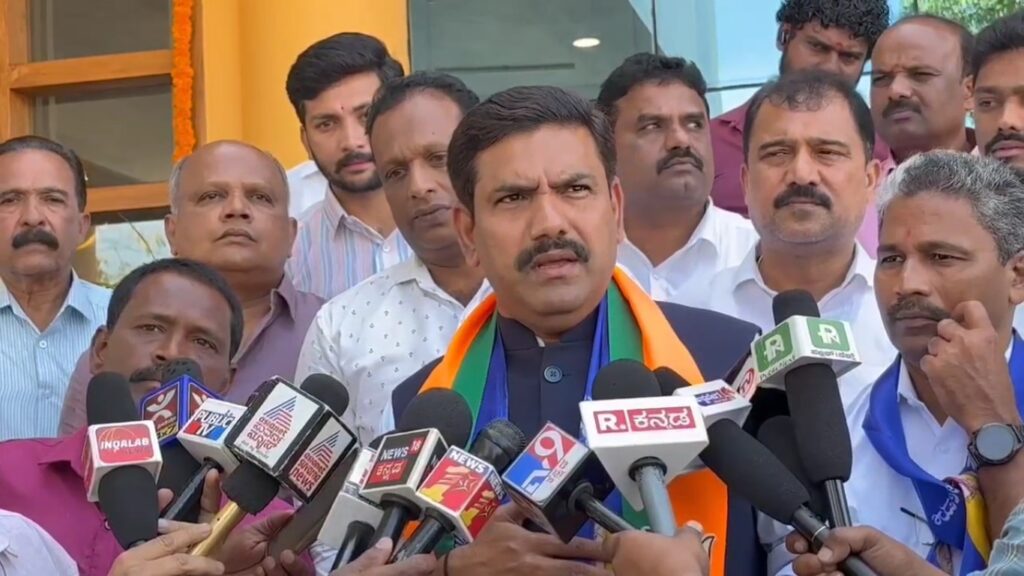 ಮುಖ್ಯಮಂತ್ರಿಗಳ ಒತ್ತಡಕ್ಕೆ ಮಣಿದು ಲೋಕಾಯುಕ್ತದಿಂದ ಕ್ಲೀನ್ ಚಿಟ್?- ವಿಜಯೇಂದ್ರ ವಿಶ್ಲೇಷಣೆ