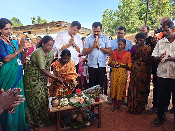 ಕೊರಗ ಕಾಲನಿ ರಸ್ತೆಯ ಅಭಿವೃದ್ಧಿಗೆ ಶಂಕುಸ್ಥಾಪನೆ ನೆರವೇರಿಸಿದ ಸಂಸದರಾದ ಕ್ಯಾಪ್ಟನ್ ಬ್ರಿಜೇಶ್ ಚೌಟ